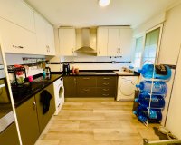 Reventa - Apartamento / piso - Torrevieia - Center