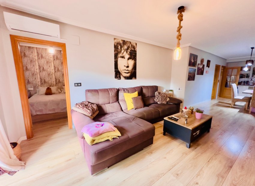 Reventa - Apartamento / piso - Torrevieia - Center