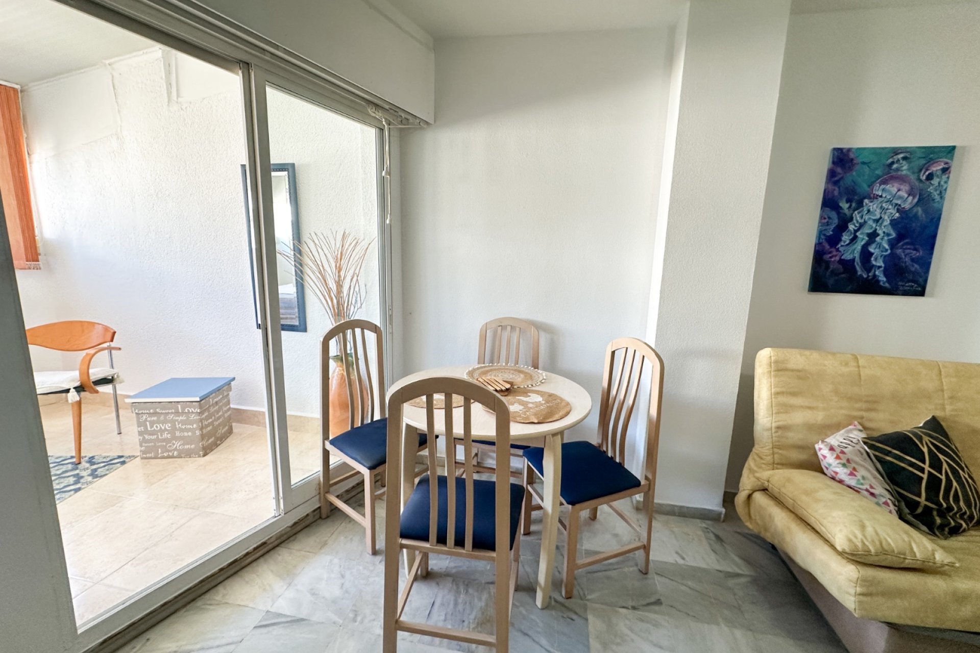 Reventa - Apartamento / piso - Torrevieia - Center