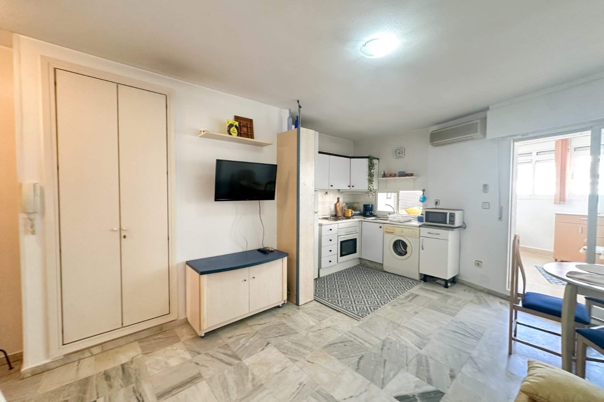 Reventa - Apartamento / piso - Torrevieia - Center