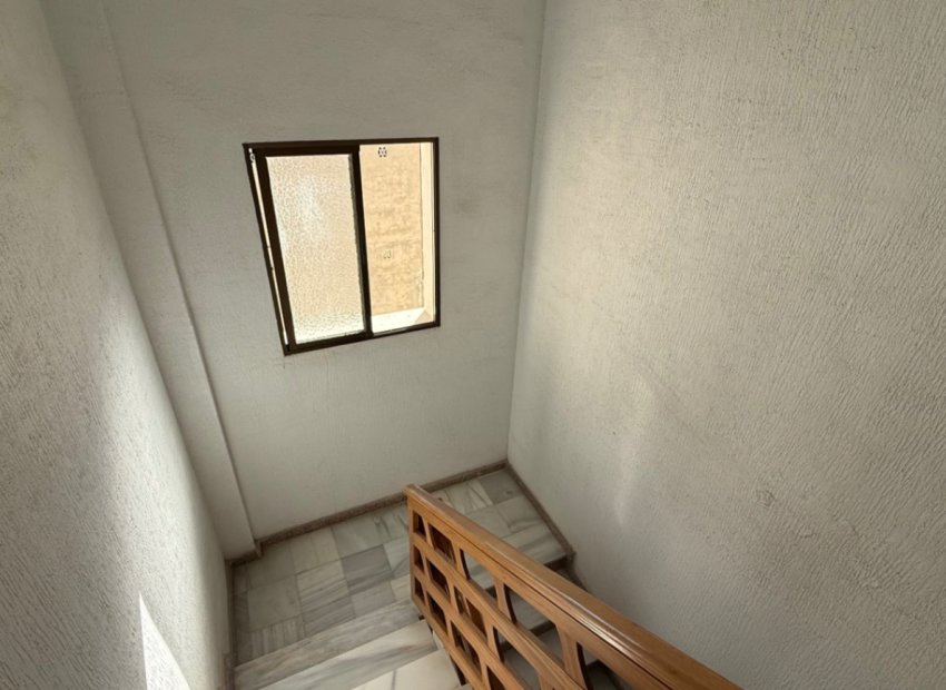 Reventa - Apartamento / piso - Torrevieia - Costa Blanca