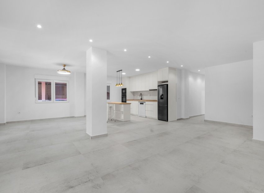 Reventa - Apartamento / piso - Torrevieia - El Acequión - Los Náufragos