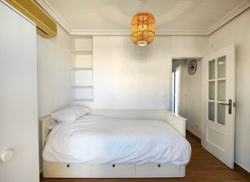 Reventa - Apartamento / piso - Torrevieia - El Acequión - Los Náufragos