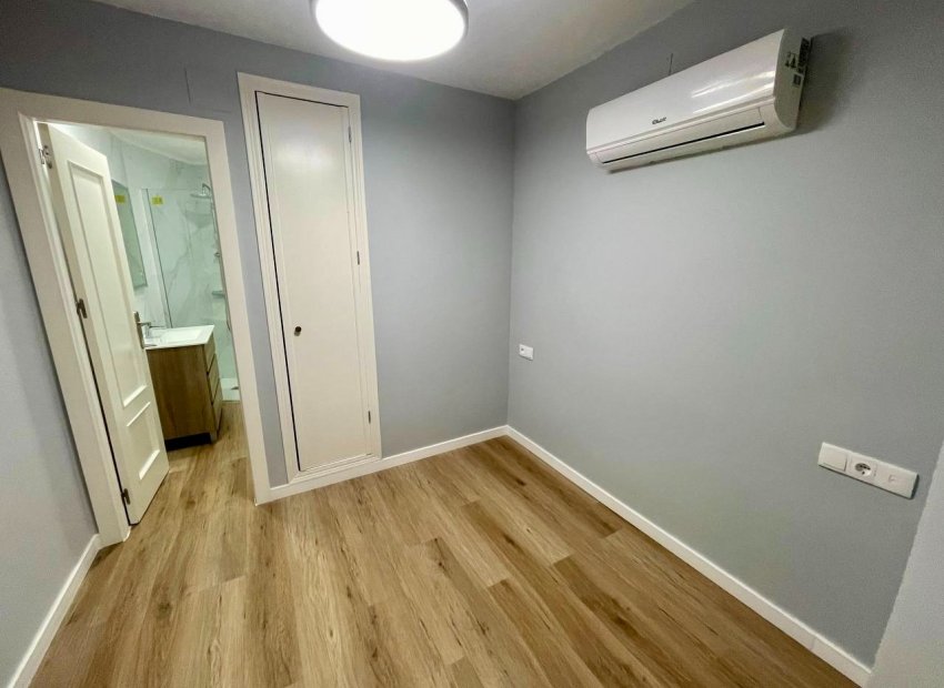 Reventa - Apartamento / piso - Torrevieia - La Mata