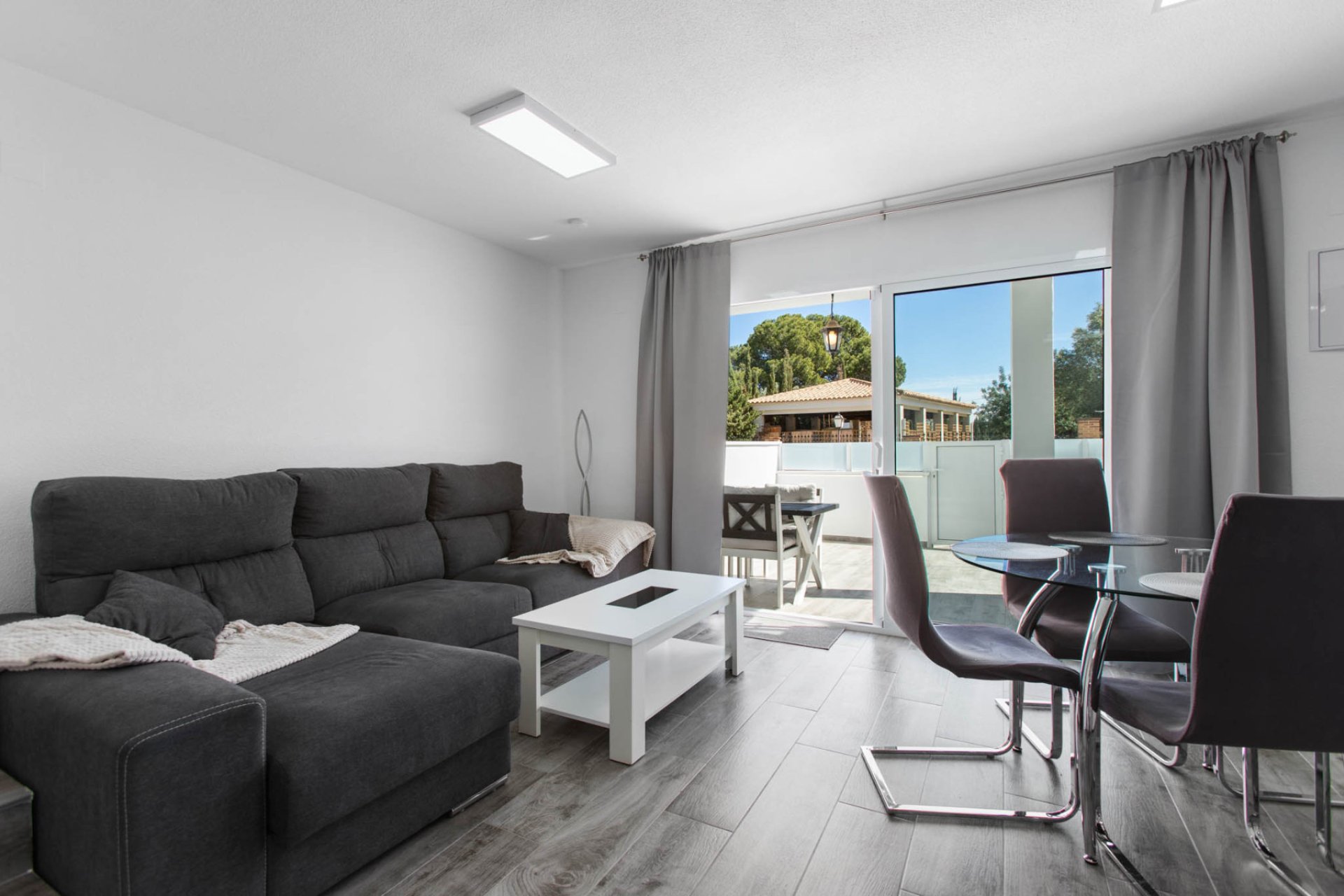 Reventa - Apartamento / piso - Torrevieia - Lago Jardin