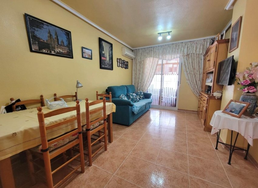 Reventa - Apartamento / piso - Torrevieia - Nueva Torrevieja