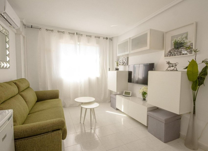 Reventa - Apartamento / piso - Torrevieia - Nueva Torrevieja
