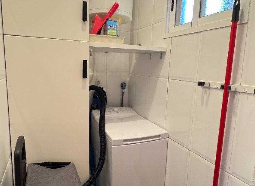 Reventa - Apartamento / piso - Torrevieia - Nueva Torrevieja