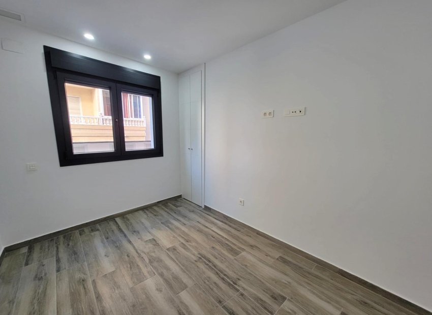 Reventa - Apartamento / piso - Torrevieia - Playa del Cura