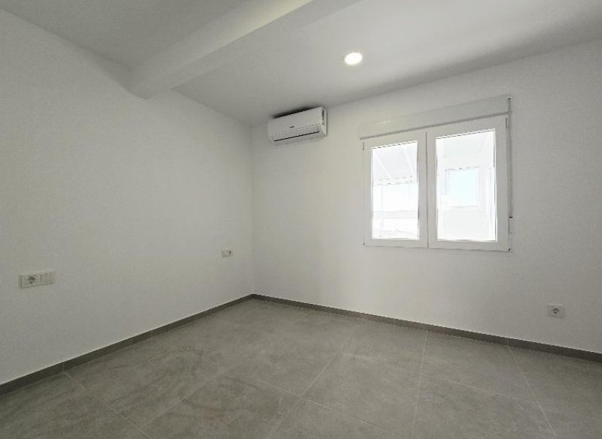 Reventa - Apartamento / piso - Torrevieia - Playa del Cura