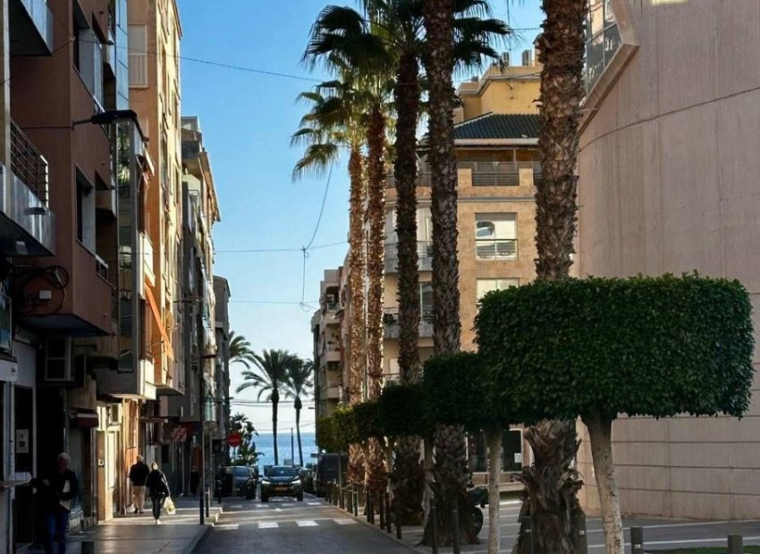Reventa - Apartamento / piso - Torrevieia - Torrevieja