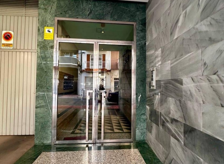 Reventa - Apartamento / piso - Torrevieia - Torrevieja