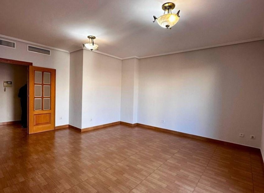 Reventa - Apartamento / piso - Torrevieia - Torrevieja