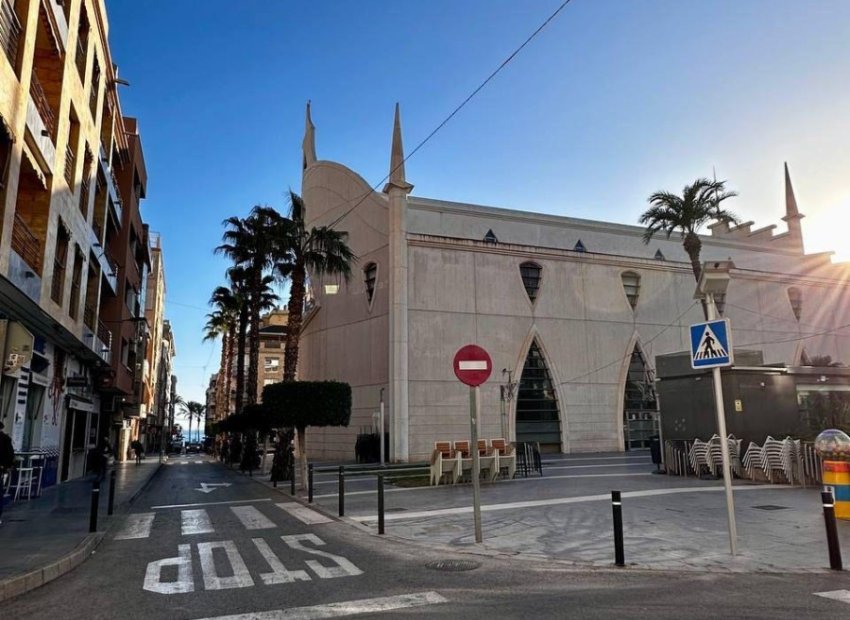 Reventa - Apartamento / piso - Torrevieia - Torrevieja