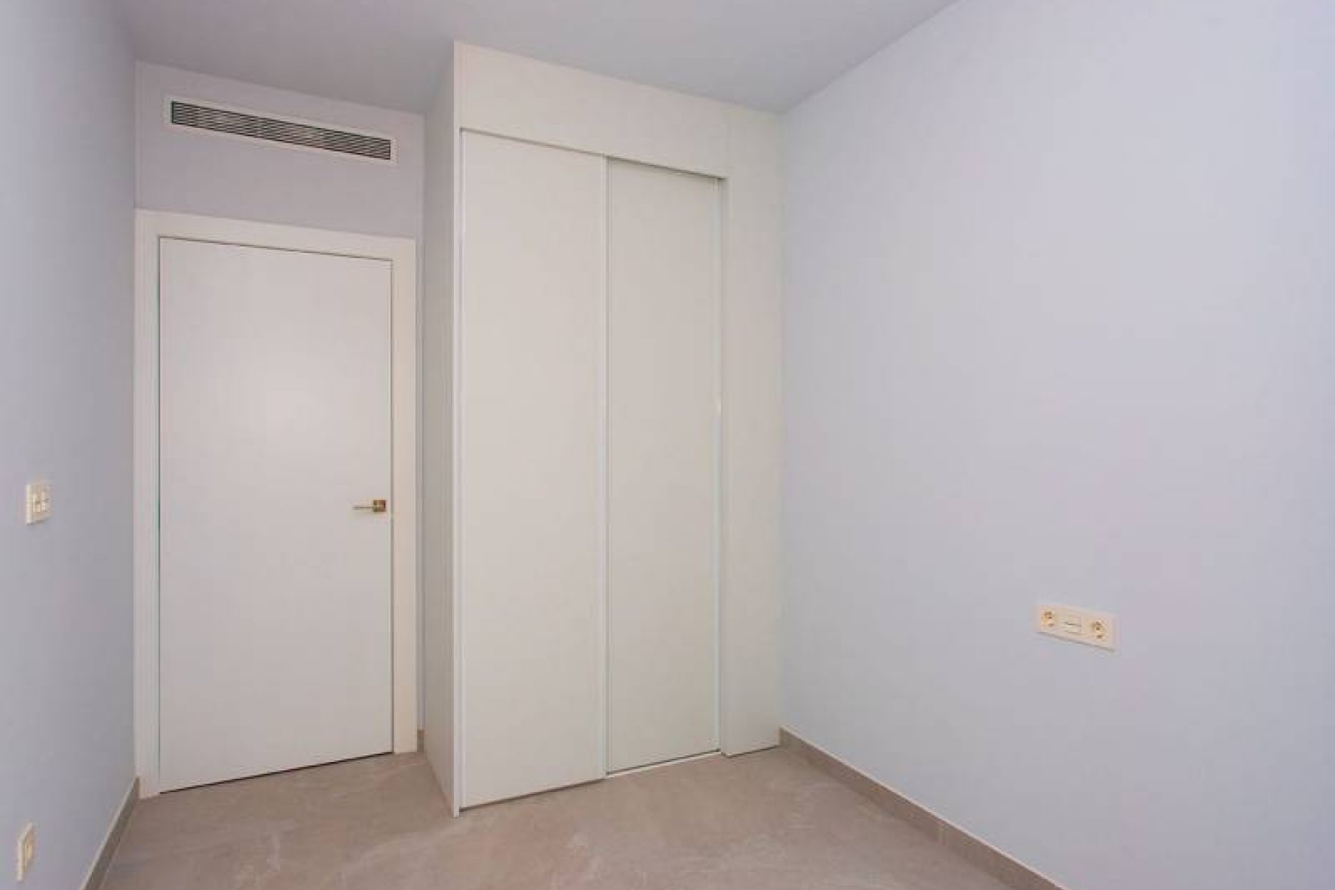 Reventa - Apartamento / piso - Torrevieia - Torrevieja