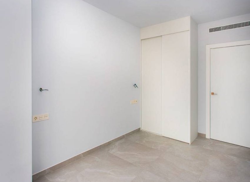 Reventa - Apartamento / piso - Torrevieia - Torrevieja