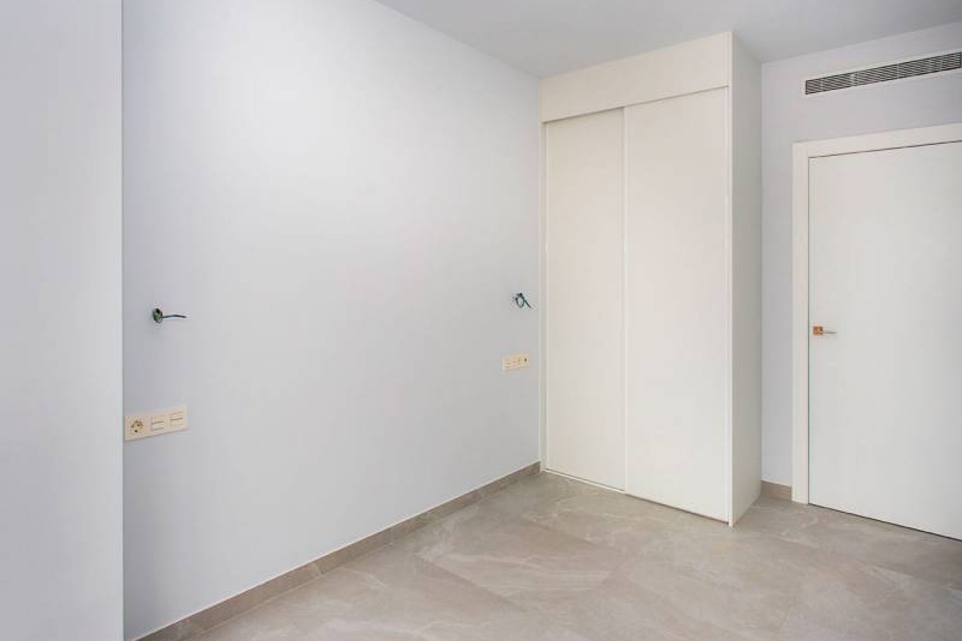 Reventa - Apartamento / piso - Torrevieia - Torrevieja