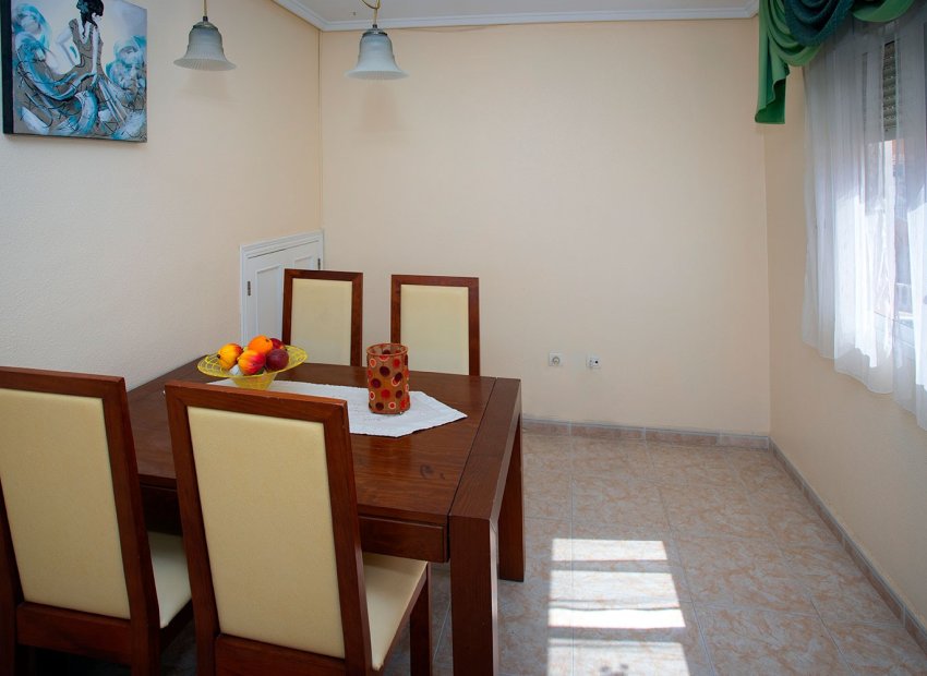 Reventa - Apartamento / piso - Torrevieia - Torrevieja