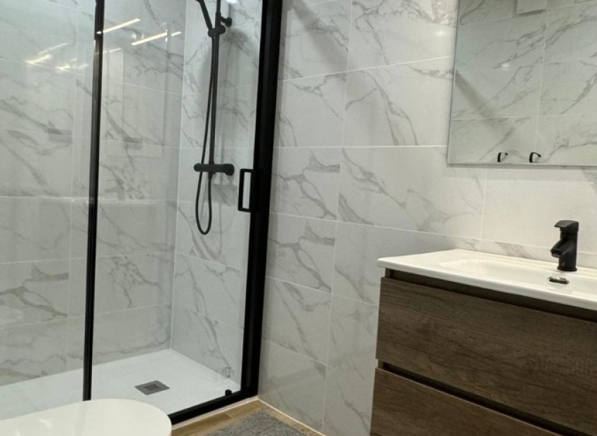 Reventa - Apartamento / piso - Torrevieia - Torrevieja