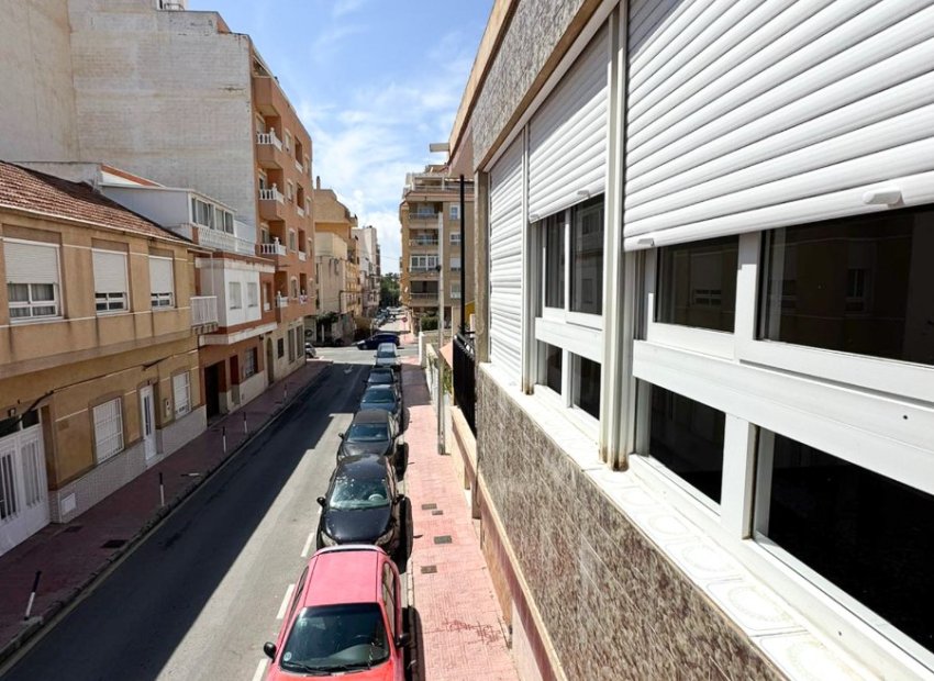 Reventa - Apartamento / piso - Torrevieia - Torrevieja