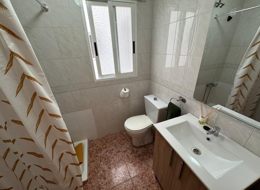 Reventa - Apartamento / piso - Torrevieia - Torrevieja