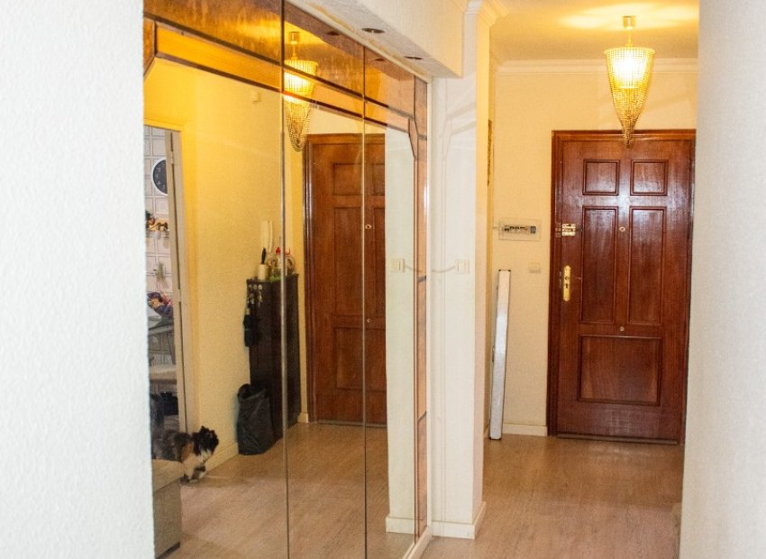 Reventa - Apartamento / piso - Torrevieia - Torrevieja