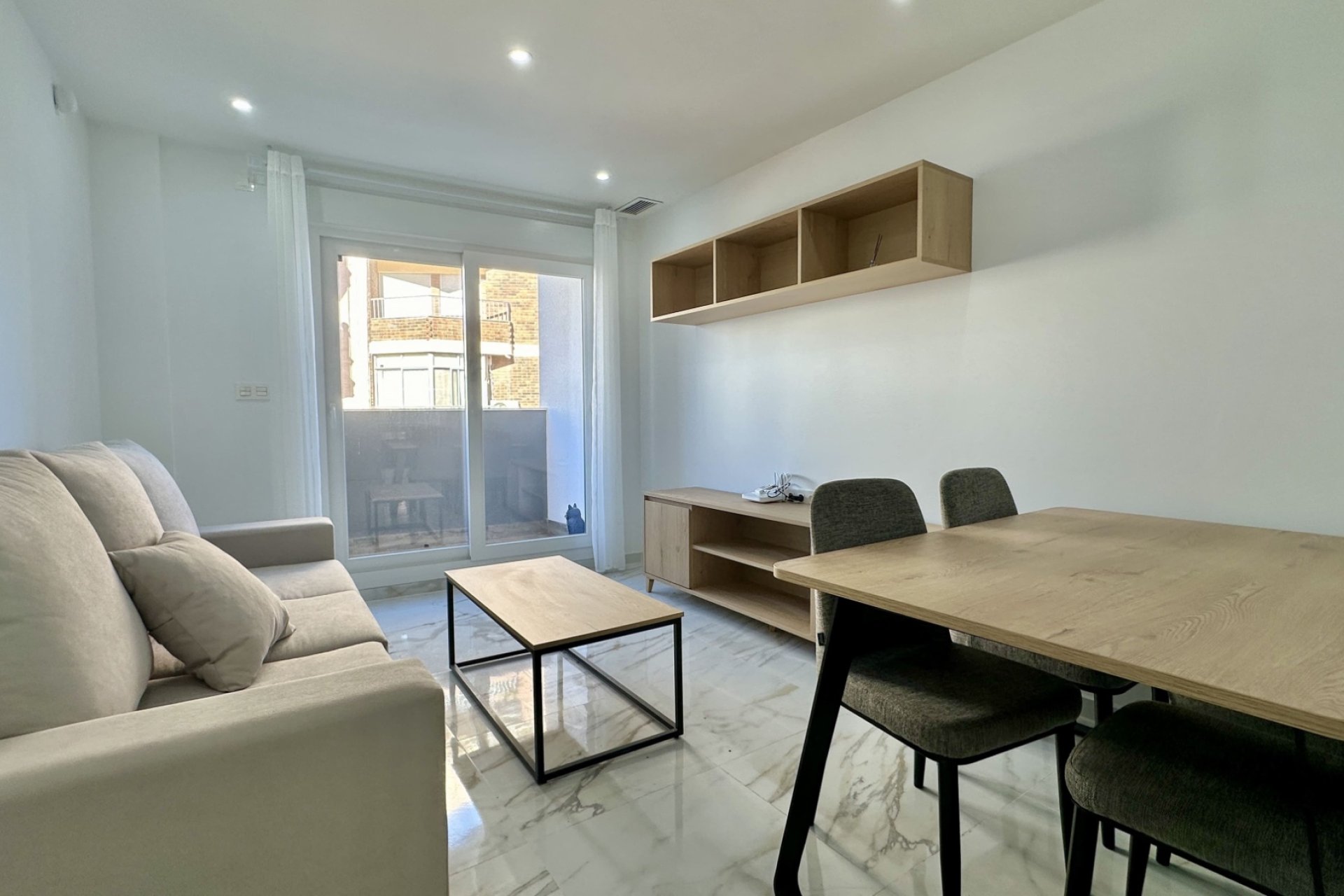 Reventa - Apartamento / piso - Torrevieia - Torrevieja