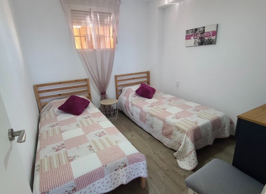 Reventa - Apartamento / piso - Torrevieia - Torrevieja