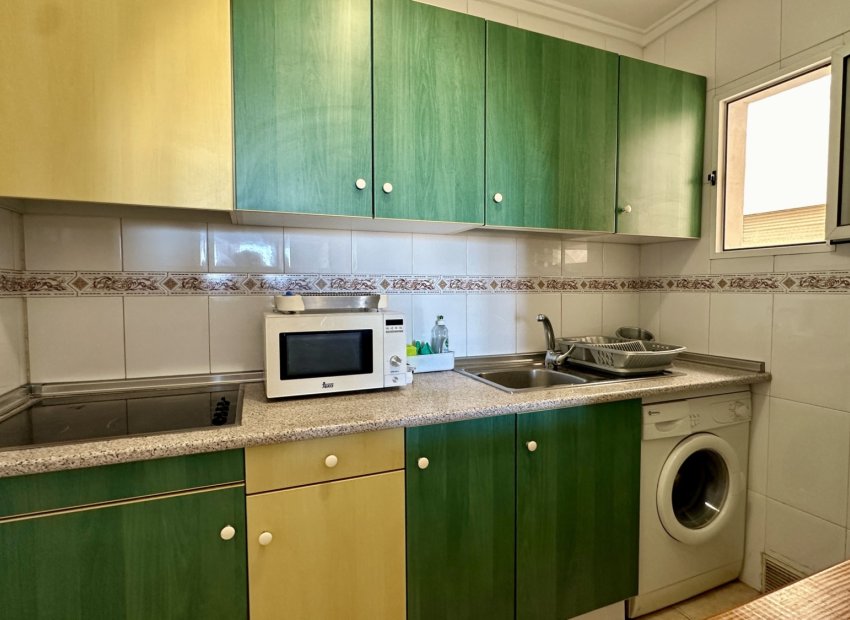 Reventa - Apartamento / piso - Torrevieia - Torrevieja