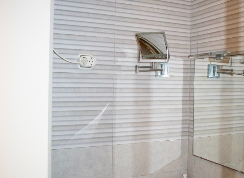 Reventa - Apartamento / piso - Torrevieia - Torrevieja