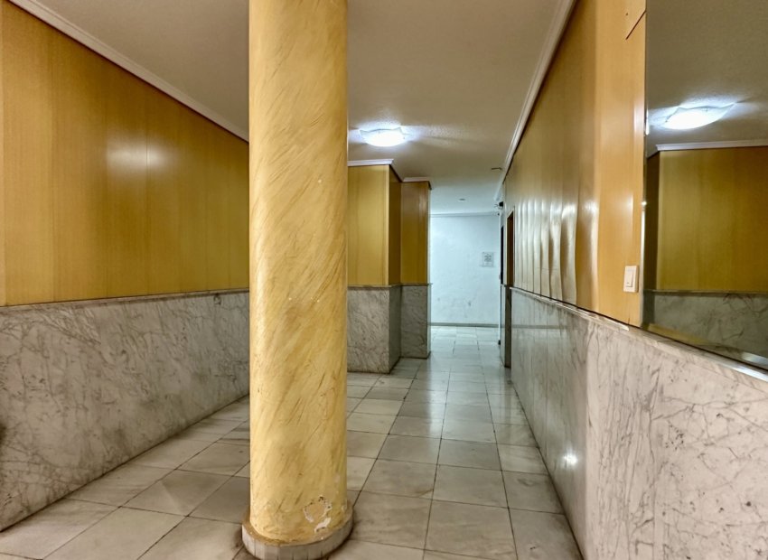 Reventa - Apartamento / piso - Torrevieia - Torrevieja