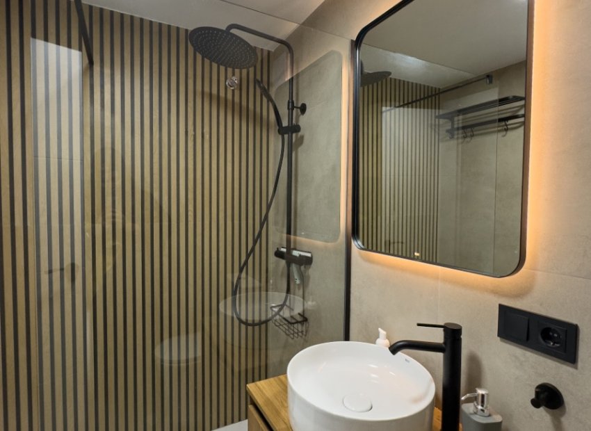 Reventa - Apartamento / piso - Torrevieia - Torrevieja