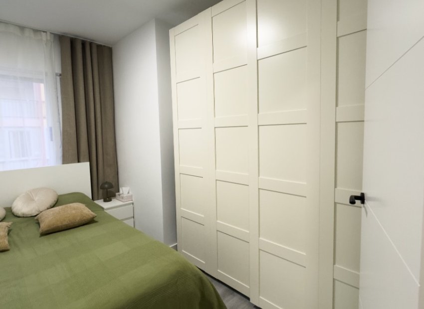 Reventa - Apartamento / piso - Torrevieia - Torrevieja