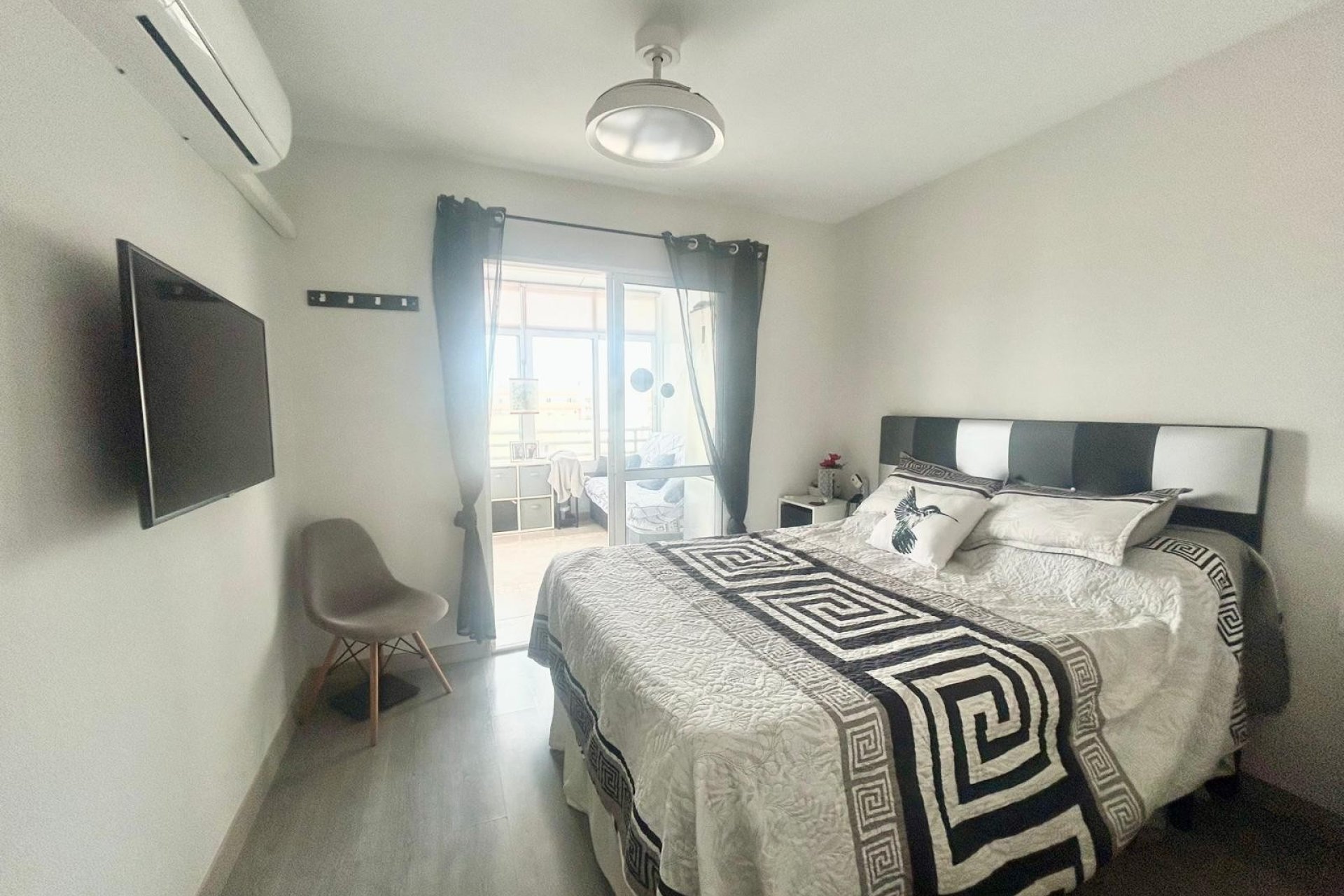 Reventa - Apartamento / piso - Torrevieia - Torrevieja