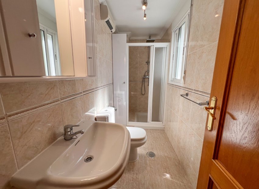 Reventa - Apartamento / piso - Torrevieia - Torrevieja