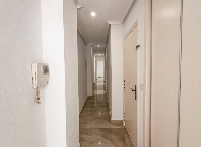 Reventa - Apartamento / piso - Torrevieia - Torrevieja