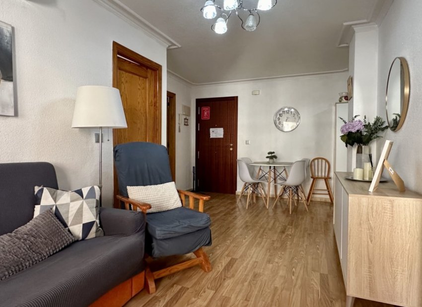 Reventa - Apartamento / piso - Torrevieia - Torrevieja