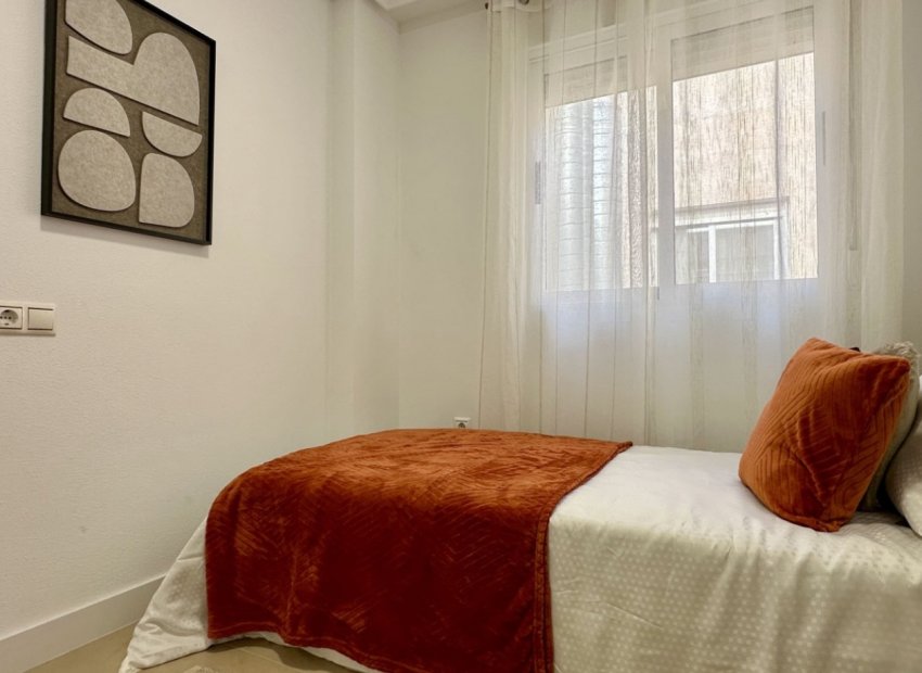 Reventa - Apartamento / piso - Torrevieia - Torrevieja