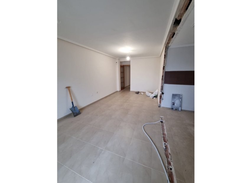 Reventa - Apartamento / piso - Torrevieia - Torrevieja