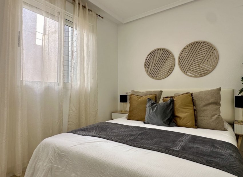 Reventa - Apartamento / piso - Torrevieia - Torrevieja