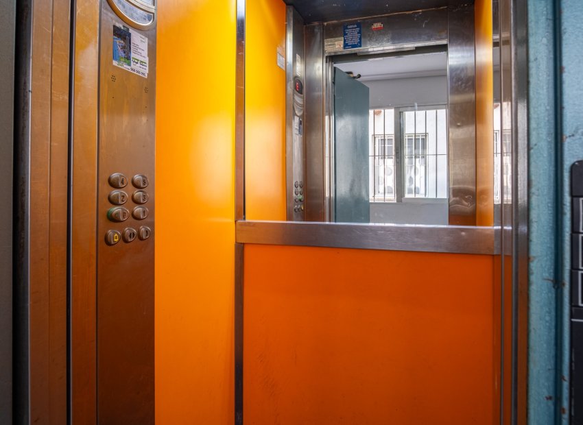 Reventa - Apartamento / piso - Torrevieia - Torrevieja