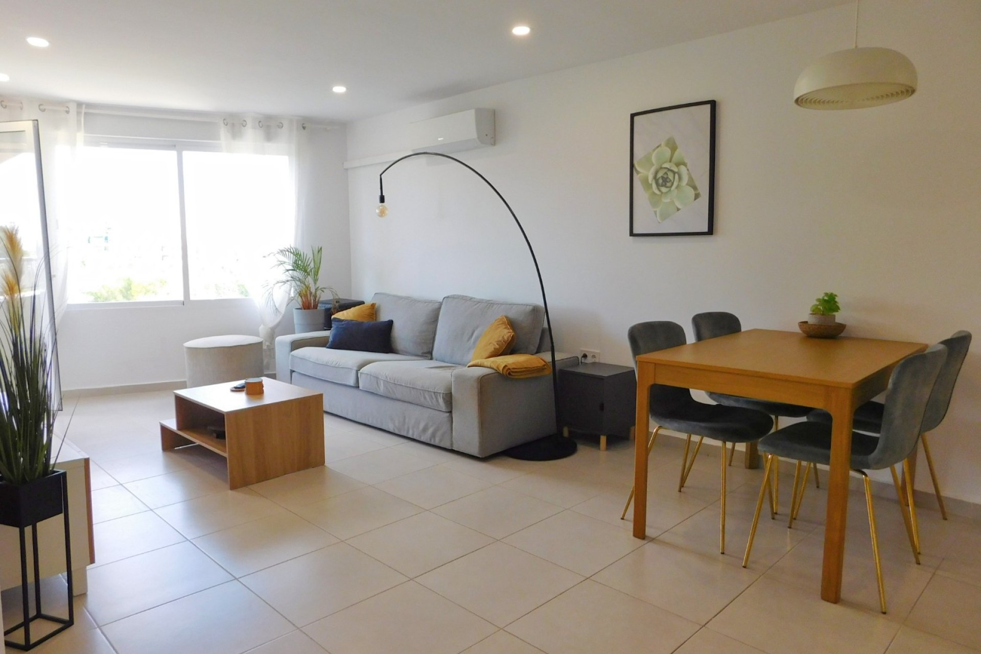 Reventa - Apartamento / piso - Torrevieia - Torrevieja