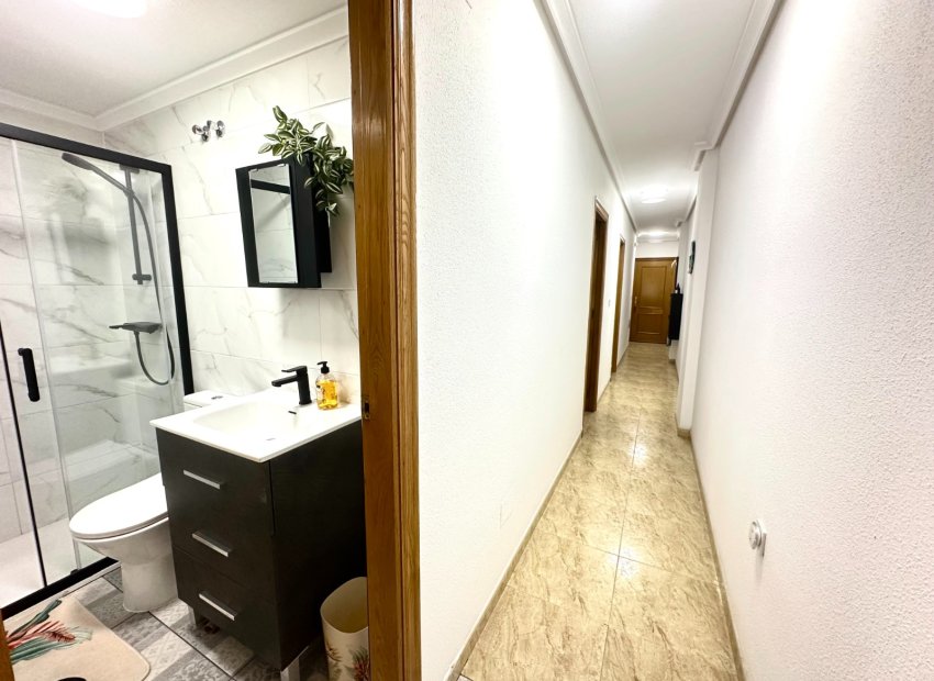 Reventa - Apartamento / piso - Torrevieia - Torrevieja