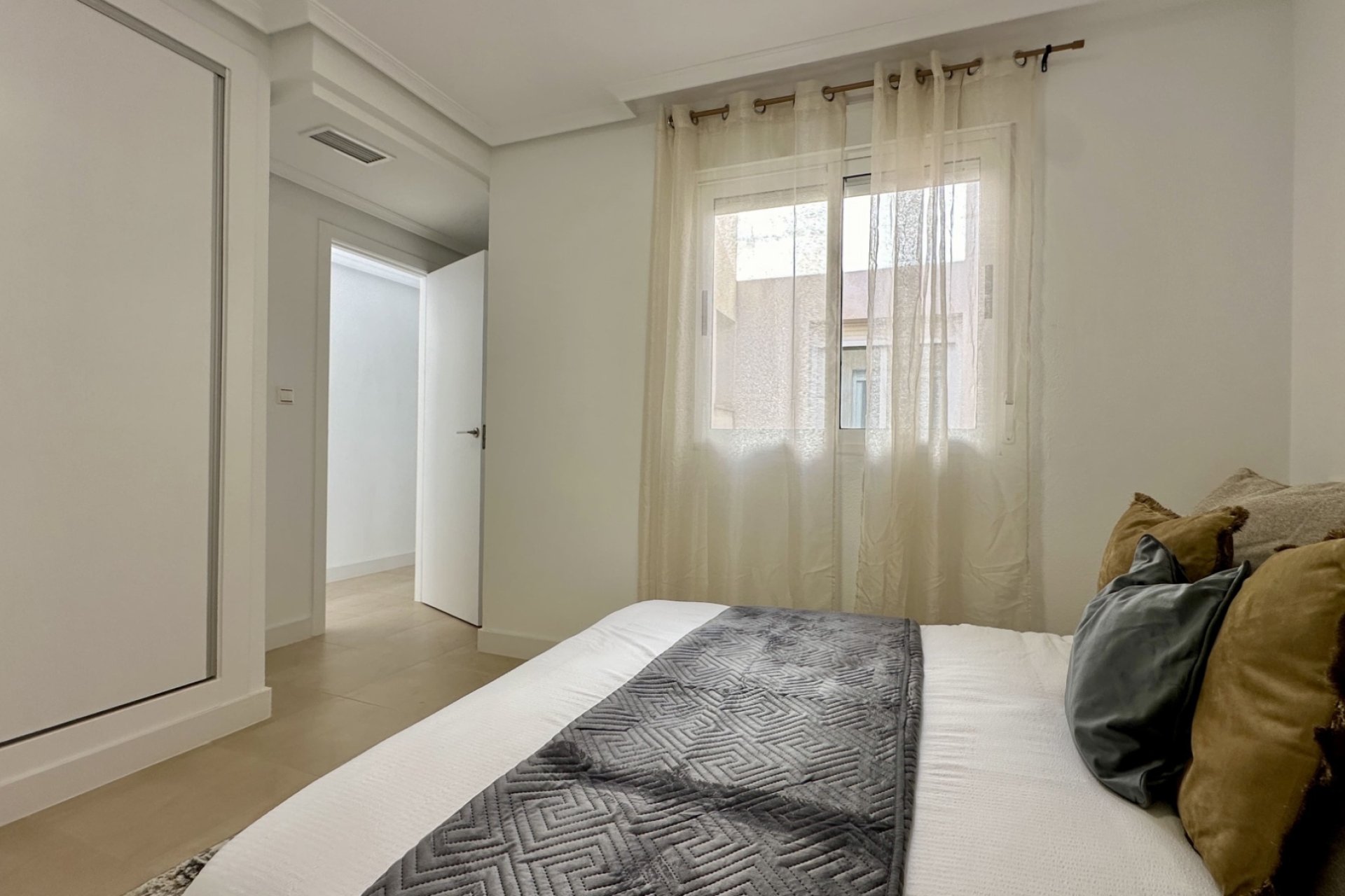Reventa - Apartamento / piso - Torrevieia - Torrevieja