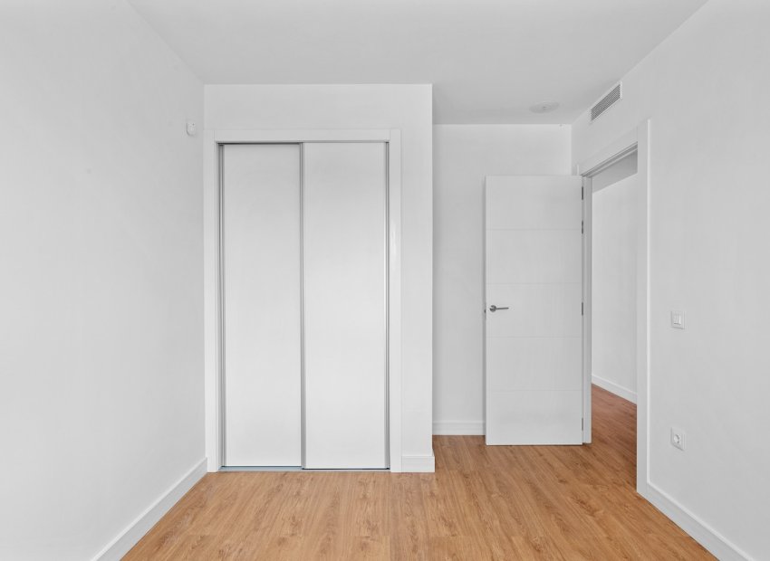 Reventa - Apartamento / piso - Villamartín - PAU 8