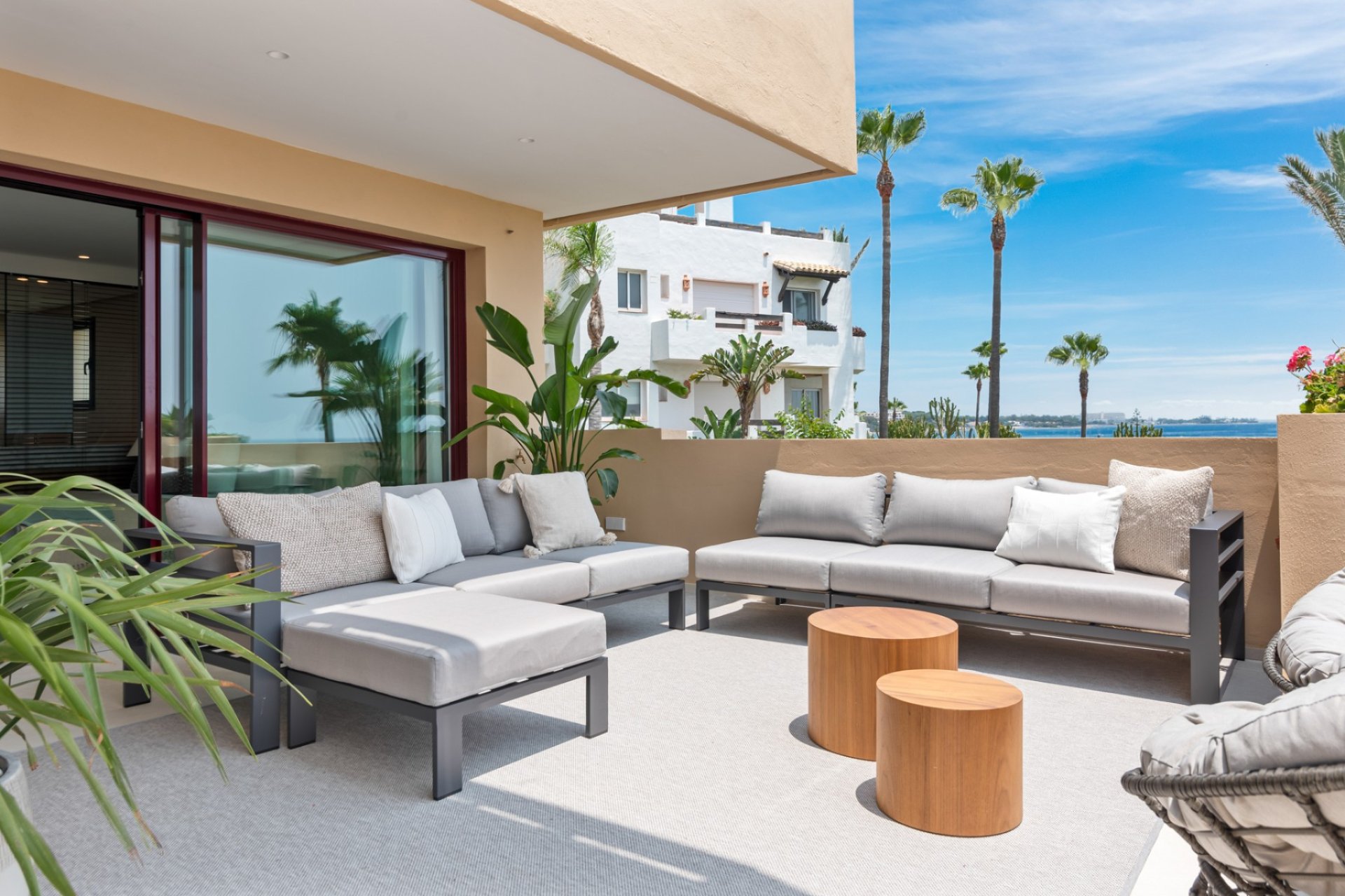 Reventa - Apartments - Flats - Estepoa - New Golden Mile
