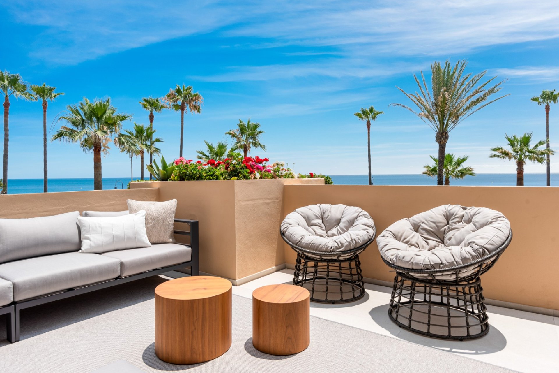 Reventa - Apartments - Flats - Estepoa - New Golden Mile