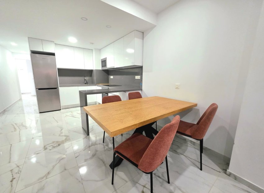 Reventa - Apartments - Flats - Torrevieia - Center