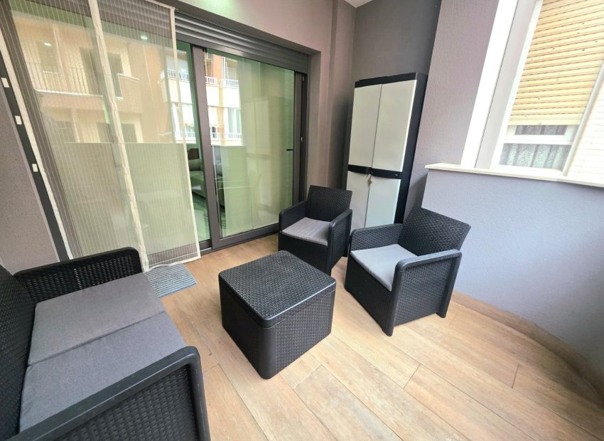 Reventa - Apartments - Flats - Torrevieia - Center