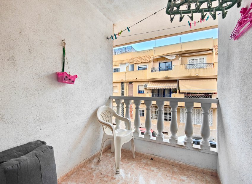 Reventa - Apartments - Flats - Torrevieia - Center